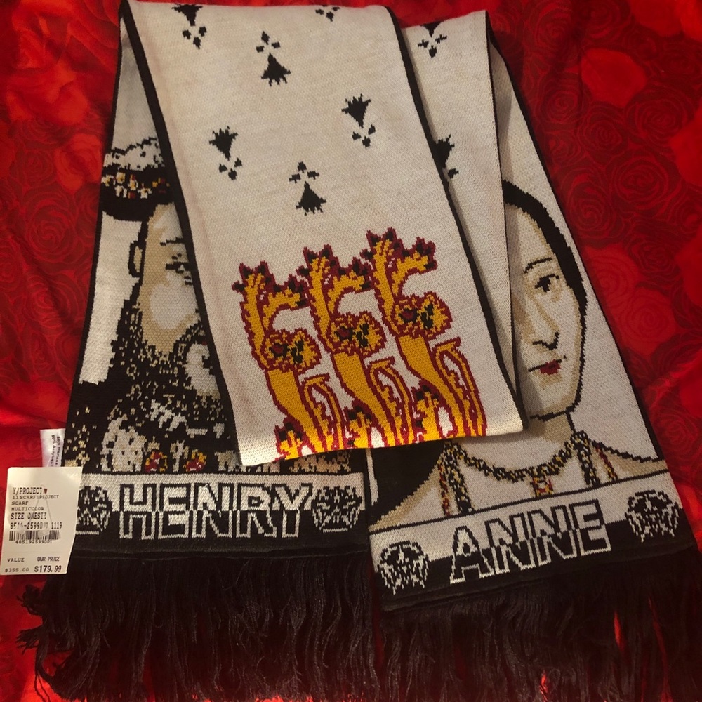 Scarf - Picture 2 of 3